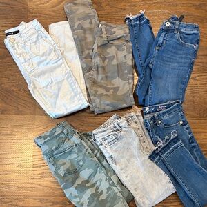 Lot of 7 pairs of jeans